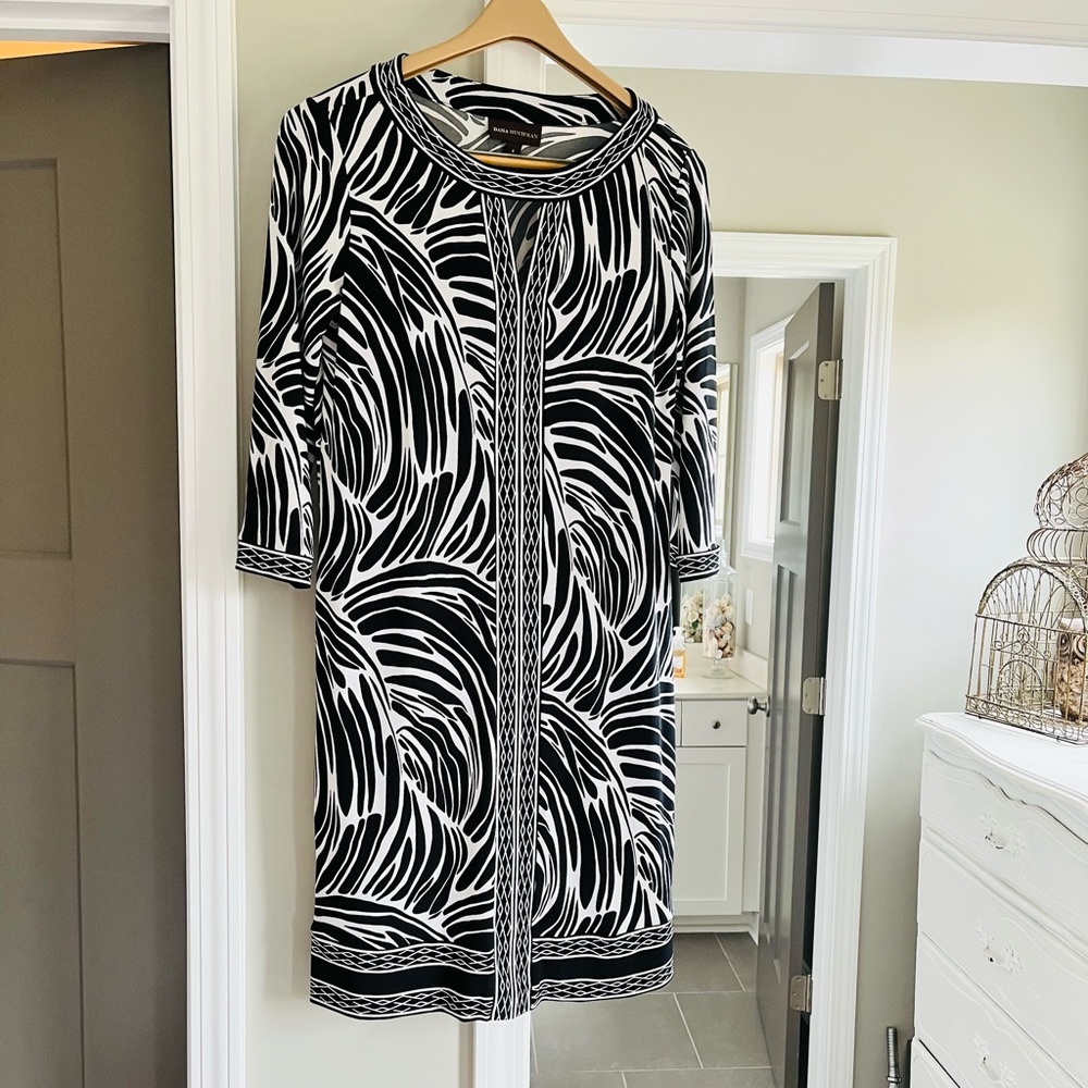 Dana Buchman Dress